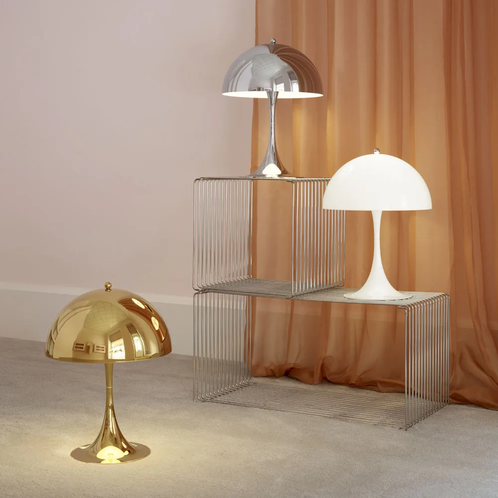 Panthella 320 tafellamp, Wit acryl Louis Poulsen