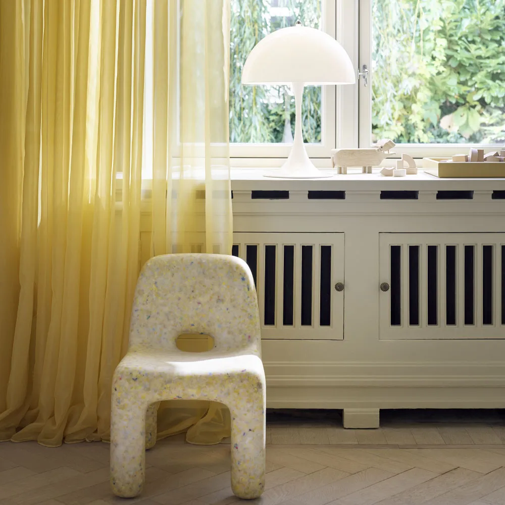 Panthella 320 tafellamp, Wit acryl Louis Poulsen