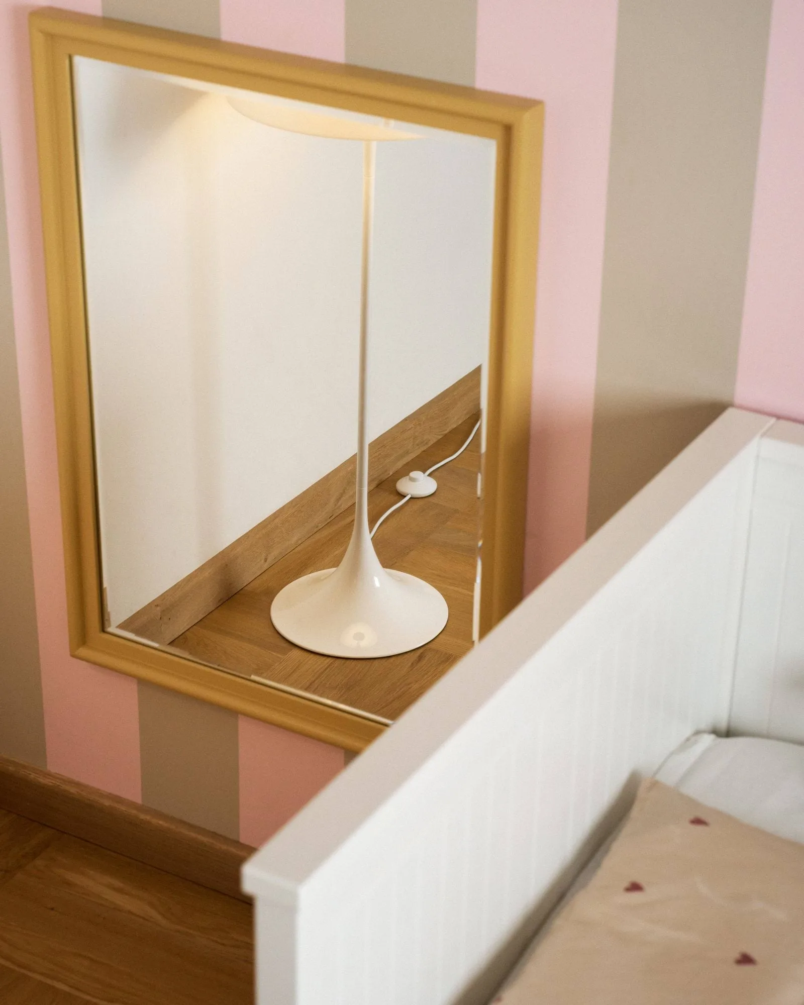 Panthella 400 vloerlamp, Opal white Louis Poulsen