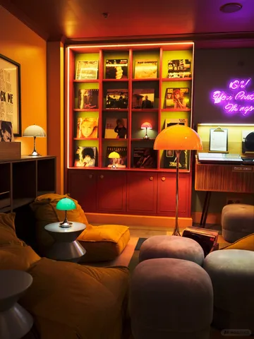 Panthella 500 vloerlamp - Original opal orange - Louis Poulsen