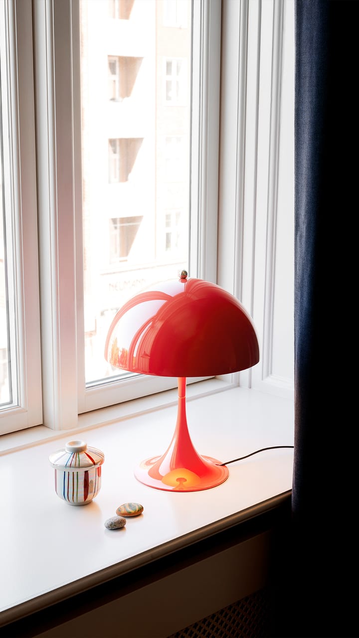 Panthella MINI tafellamp, Koraal Louis Poulsen