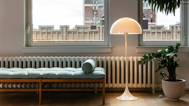 Panthella vloerlamp, Wit acryl Louis Poulsen