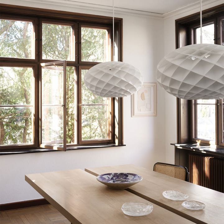 Patera Oval hanglamp, Wit Louis Poulsen