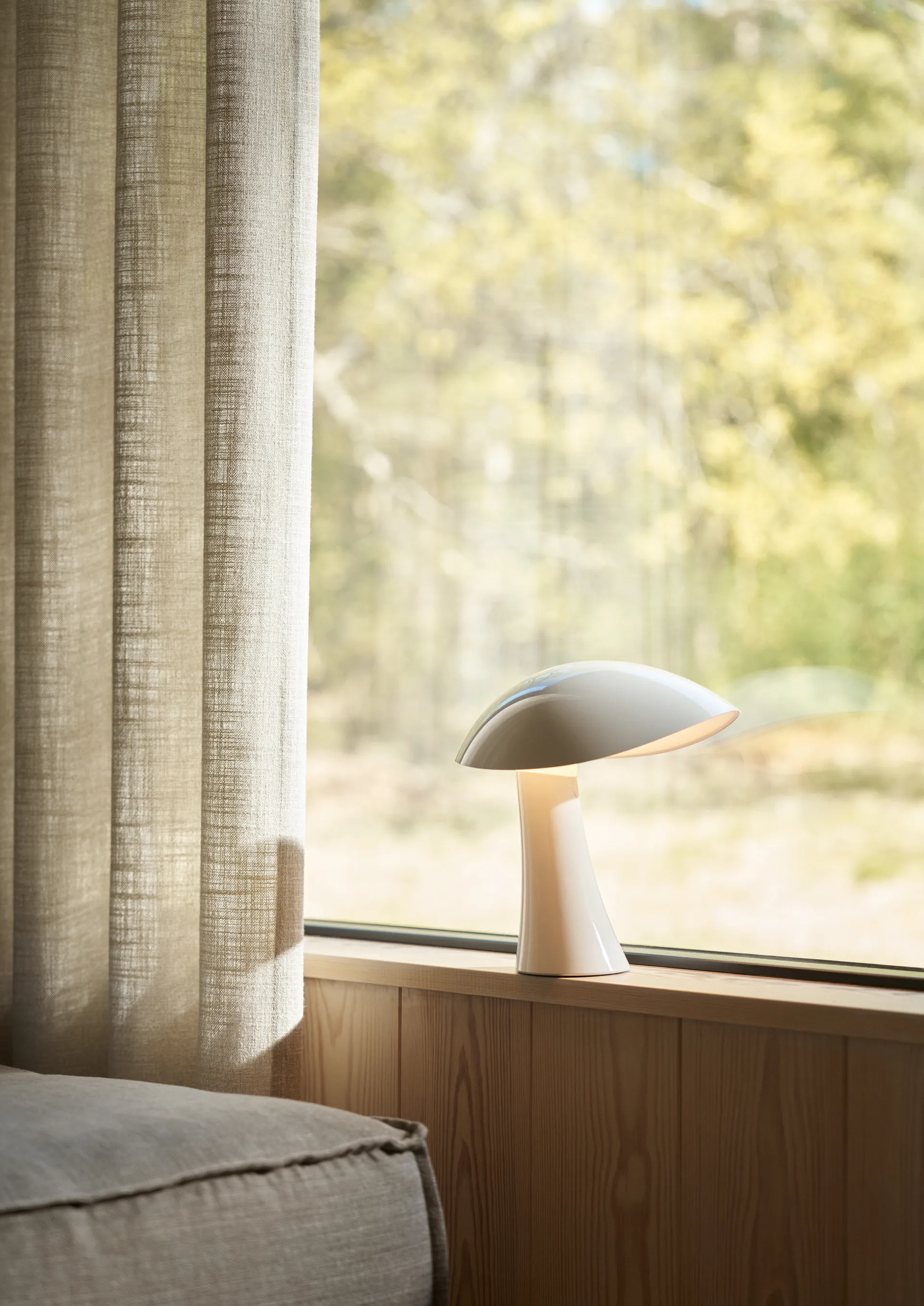 Rumee 220 draagbare tafellamp, Cloud White Louis Poulsen