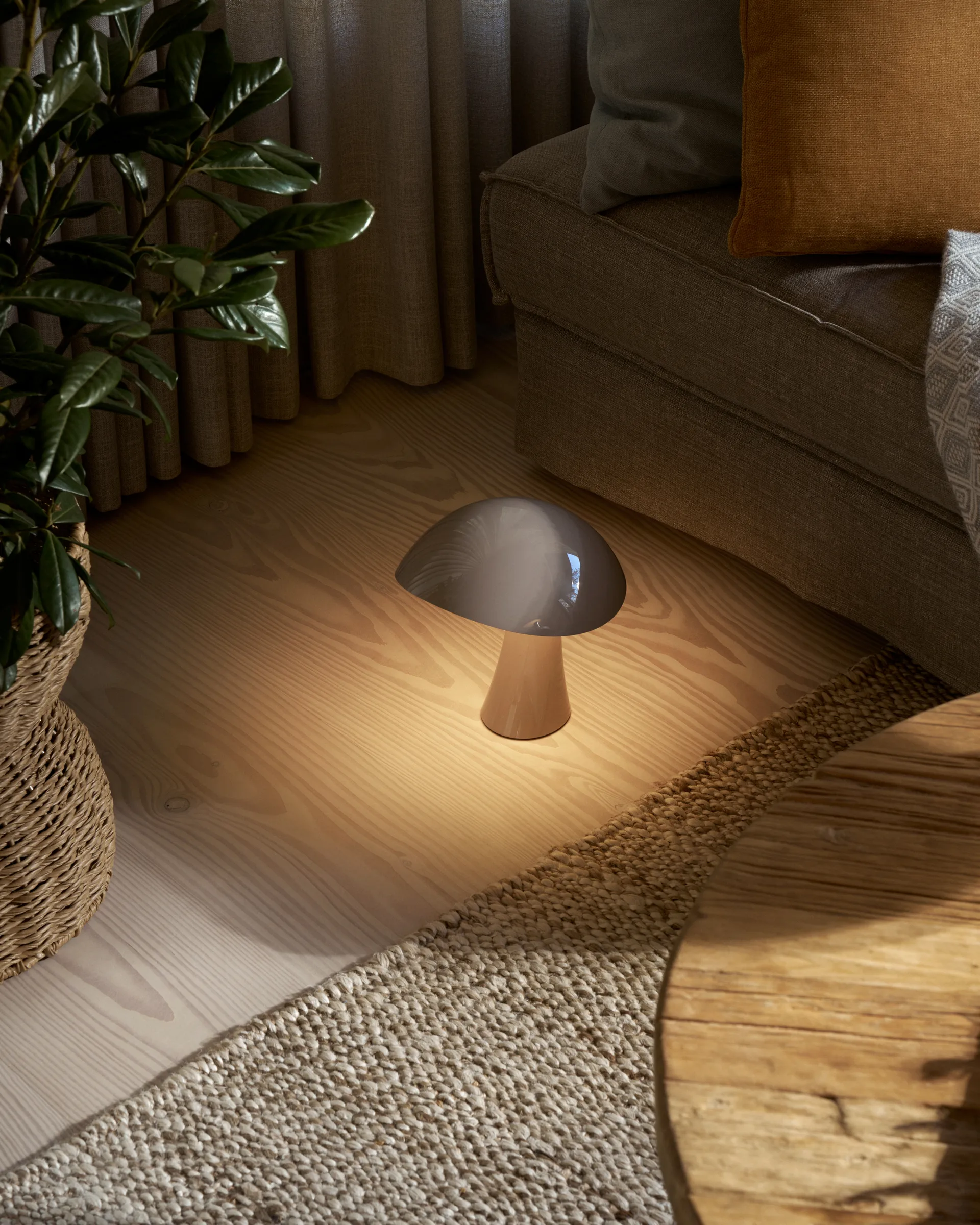 Rumee 220 draagbare tafellamp, Earth Grey Louis Poulsen