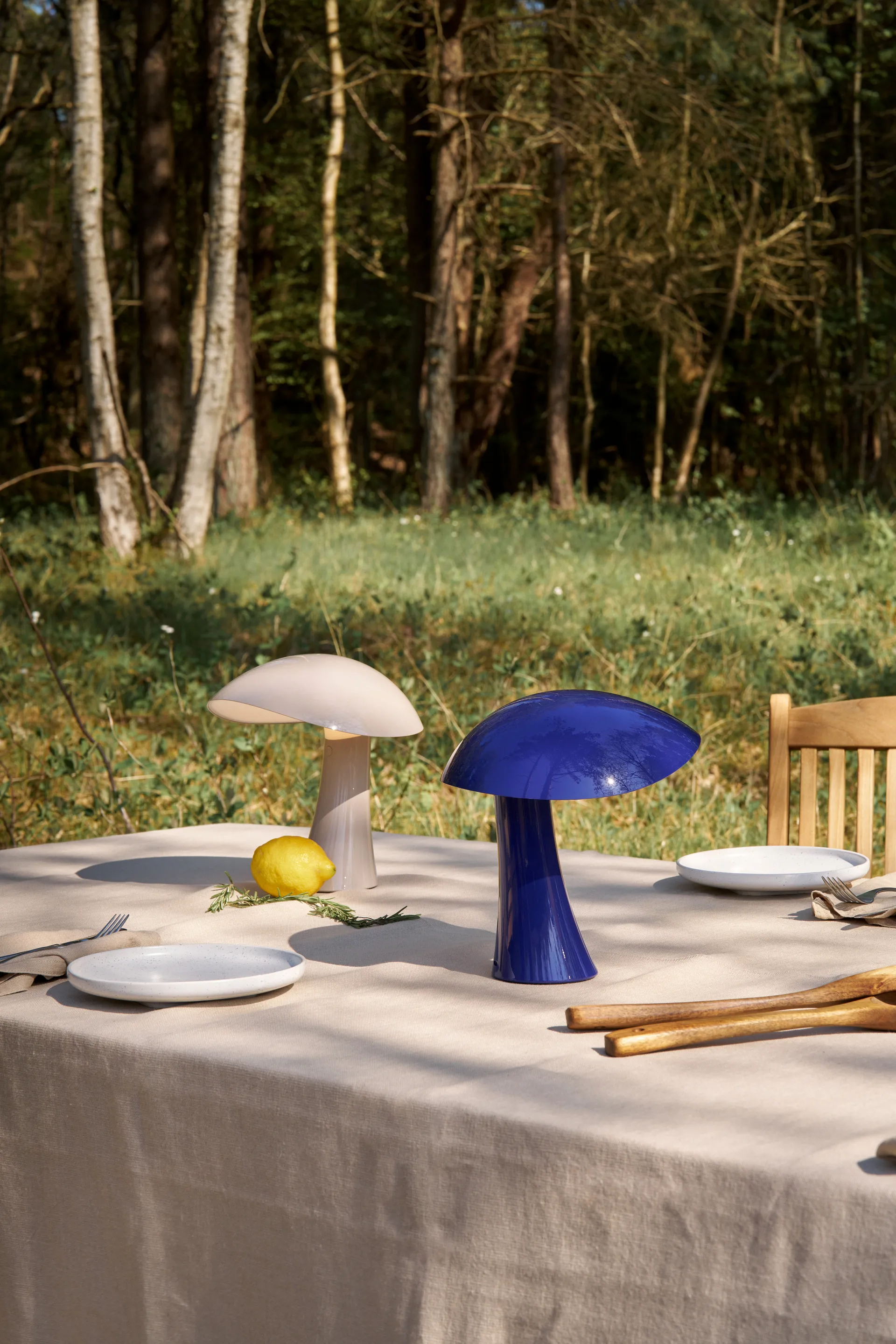 Rumee 220 draagbare tafellamp, Night Blue Louis Poulsen