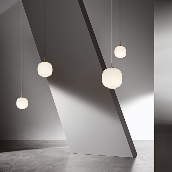 VL45 Radiohus hanglamp Ø17,5 cm, Brass-white opal glass Louis Poulsen
