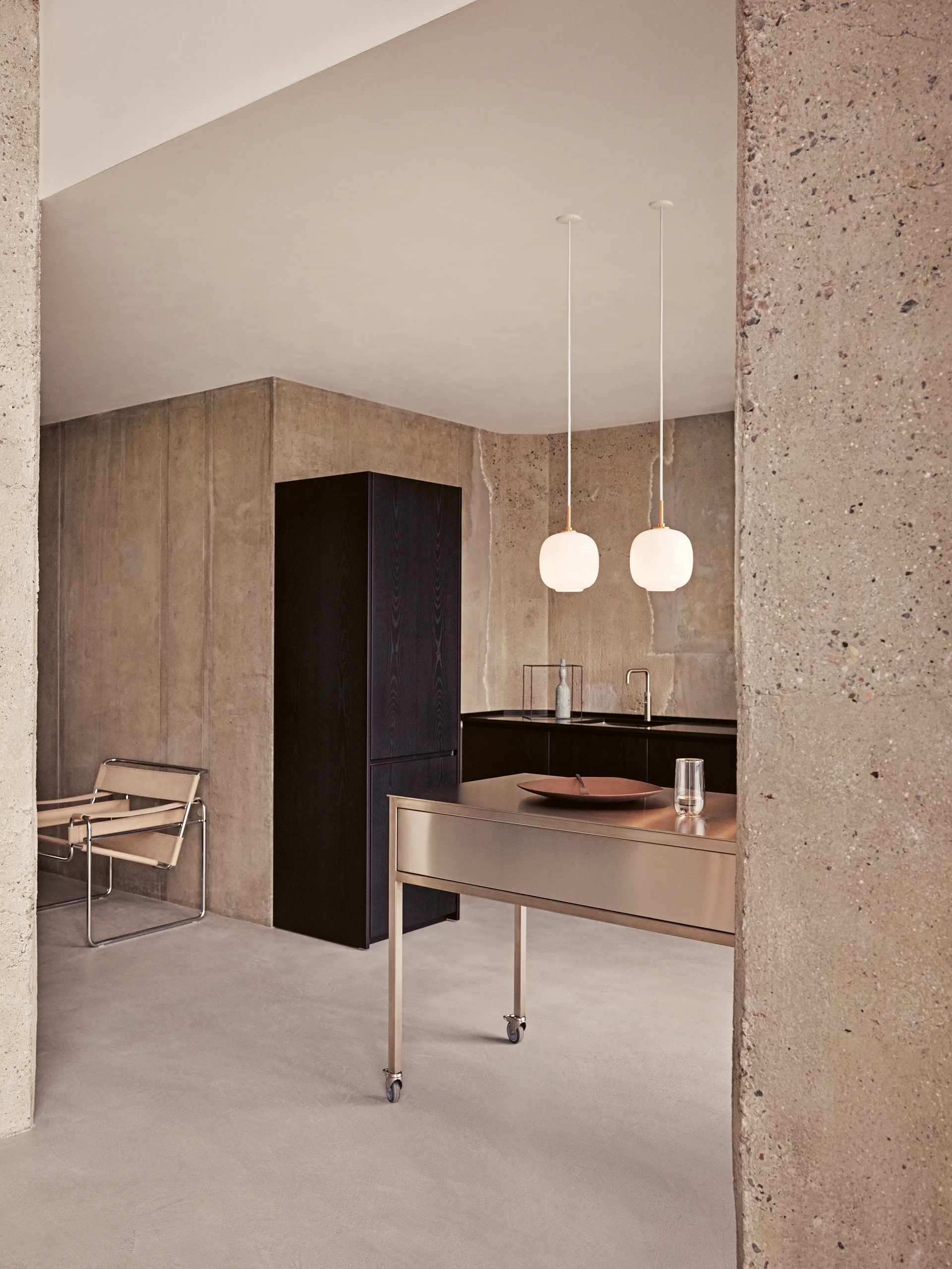 VL45 Radiohus hanglamp Ø17,5 cm, Brass-white opal glass Louis Poulsen