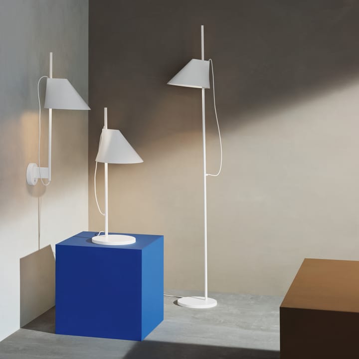 Yuh muurlamp, Wit Louis Poulsen