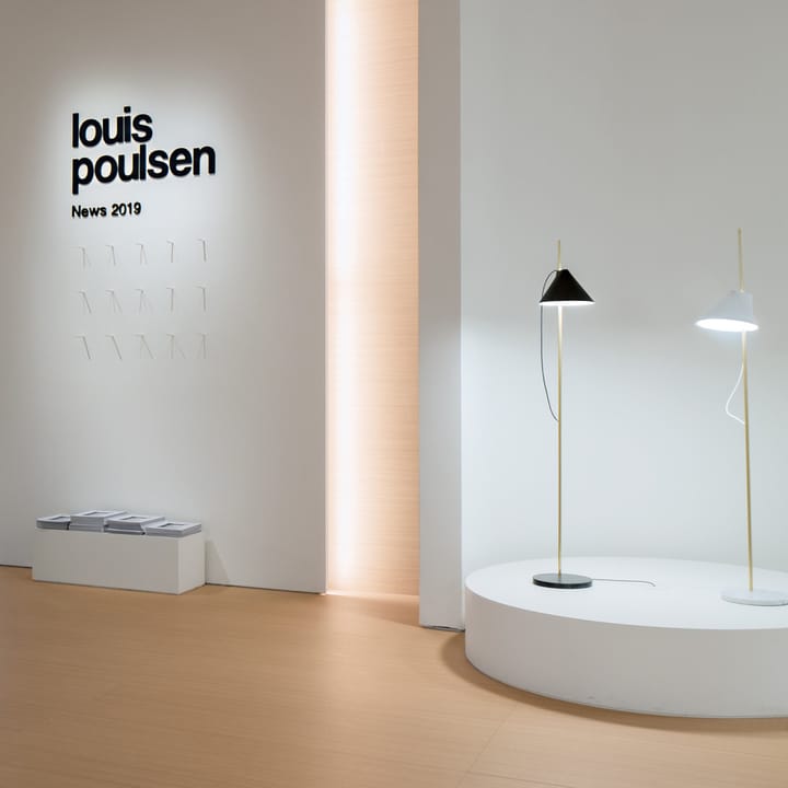 Yuh vloerlamp, Zwart-messing Louis Poulsen