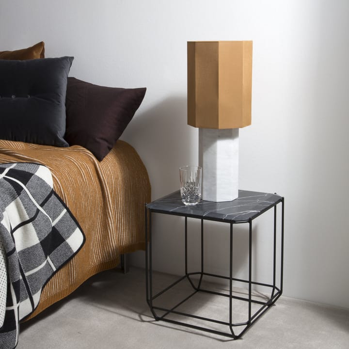 The eight over eight lampvoet, Wit marmer Louise Roe