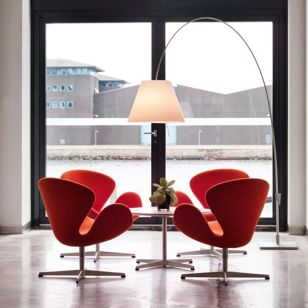 Lady Costanza D13E d vloerlamp, witte kap, aluminium voet Luceplan