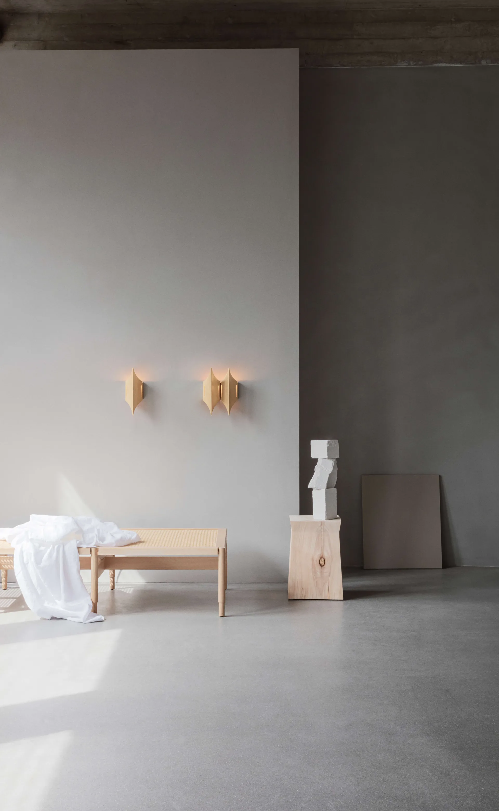 Gothic I wandlamp, Brass LYFA