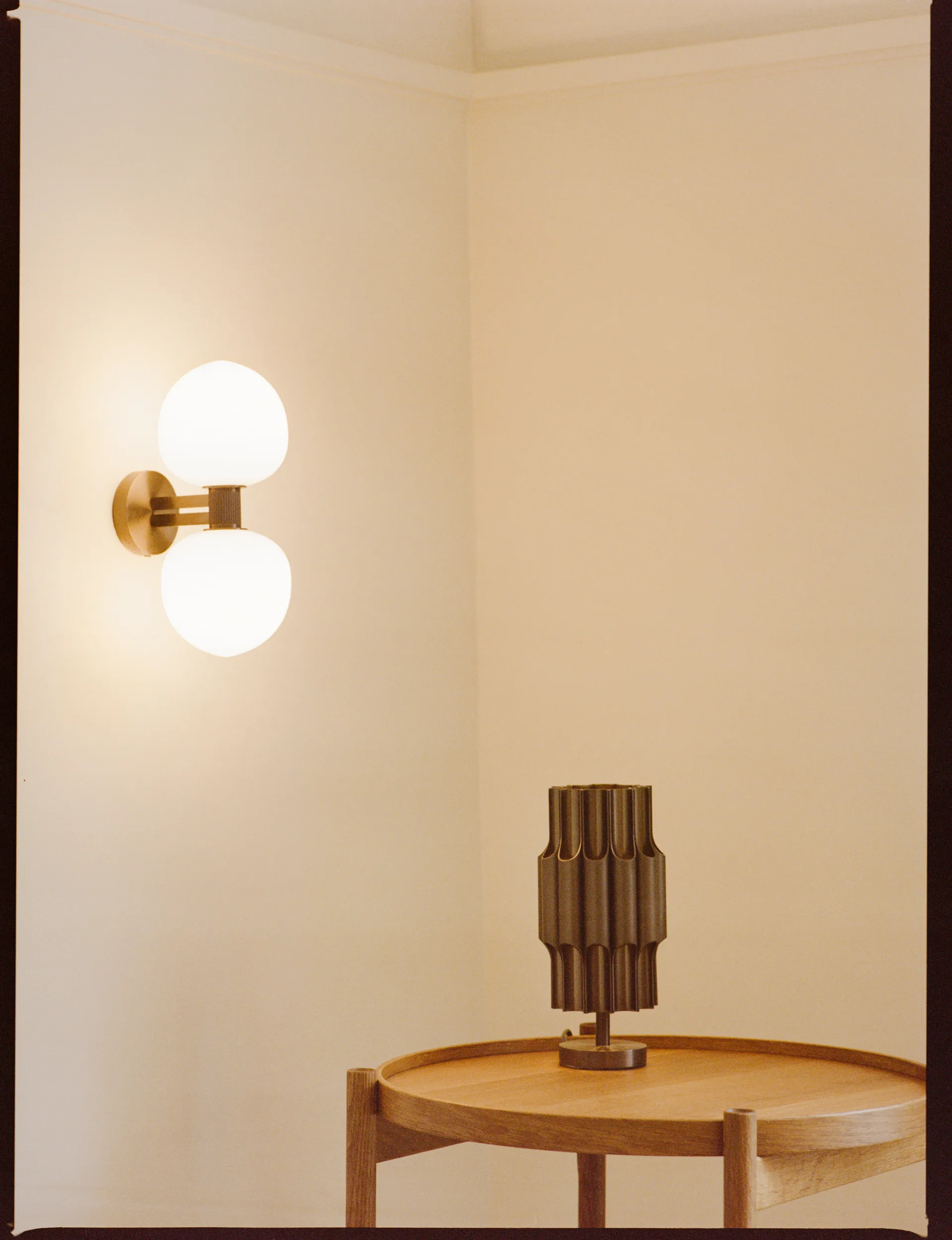 Memoir 120 wandlamp, Brons LYFA