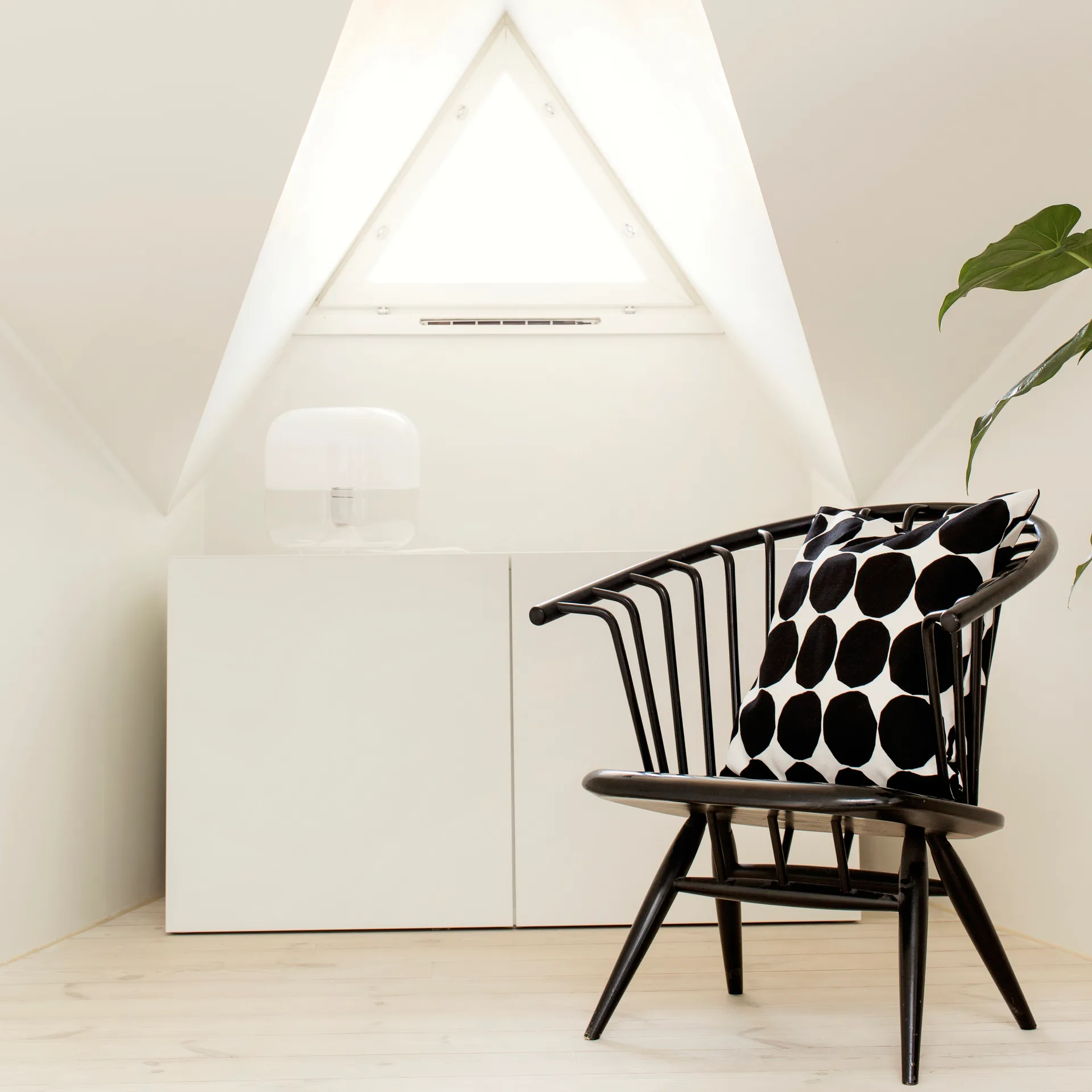Pienet Kivet kussenhoes 50x50 cm, zwart-wit Marimekko