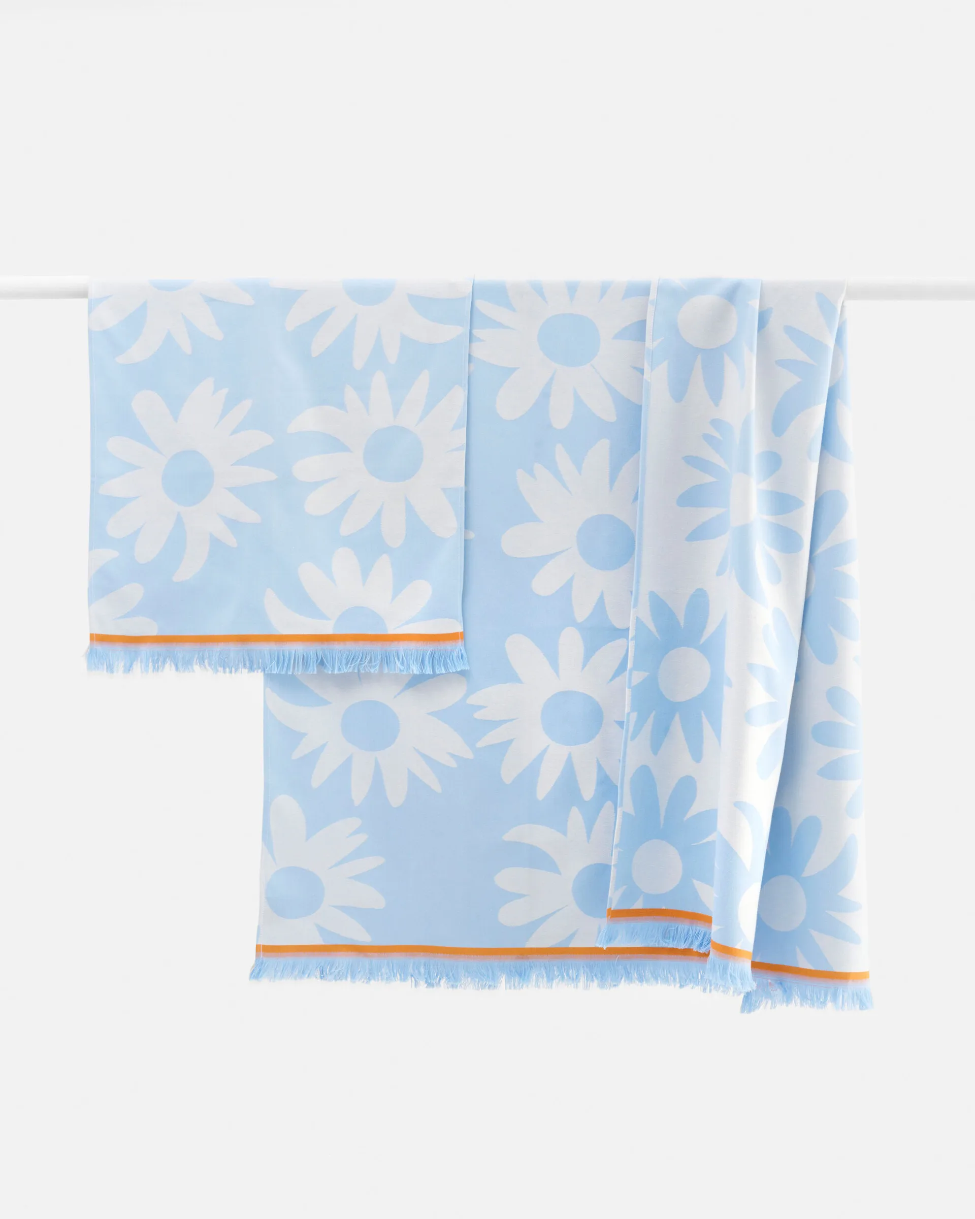 Rakastaa ei rakasta hamam handdoek 45x92 cm, Orange-Off-white-light blue Marimekko