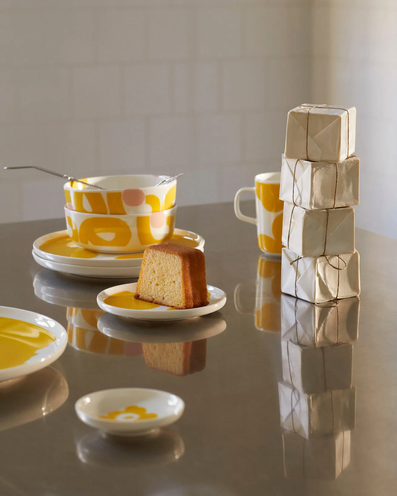 Seppel kom 4 dl, White-spring yellow Marimekko