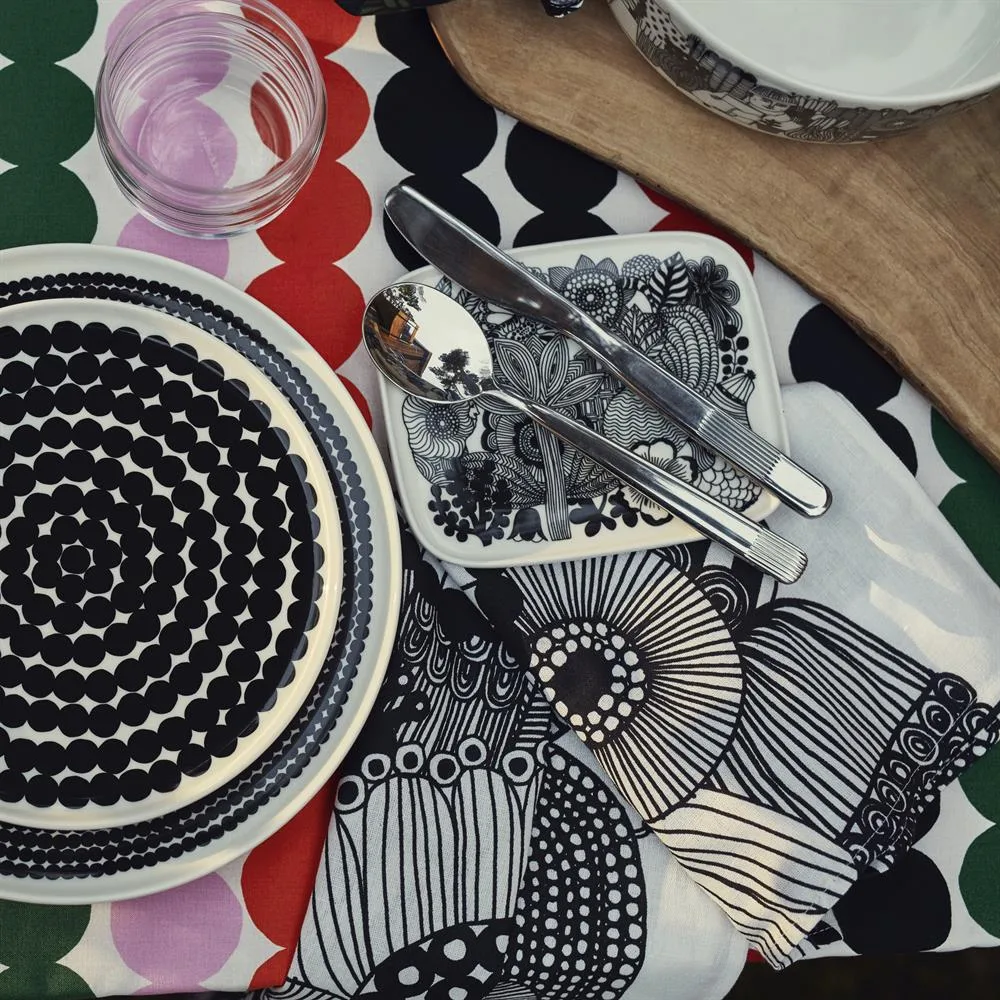 Siirtolapuutarha schotel 15 x 12 cm., zwart-wit (Finland 100 jaar) Marimekko