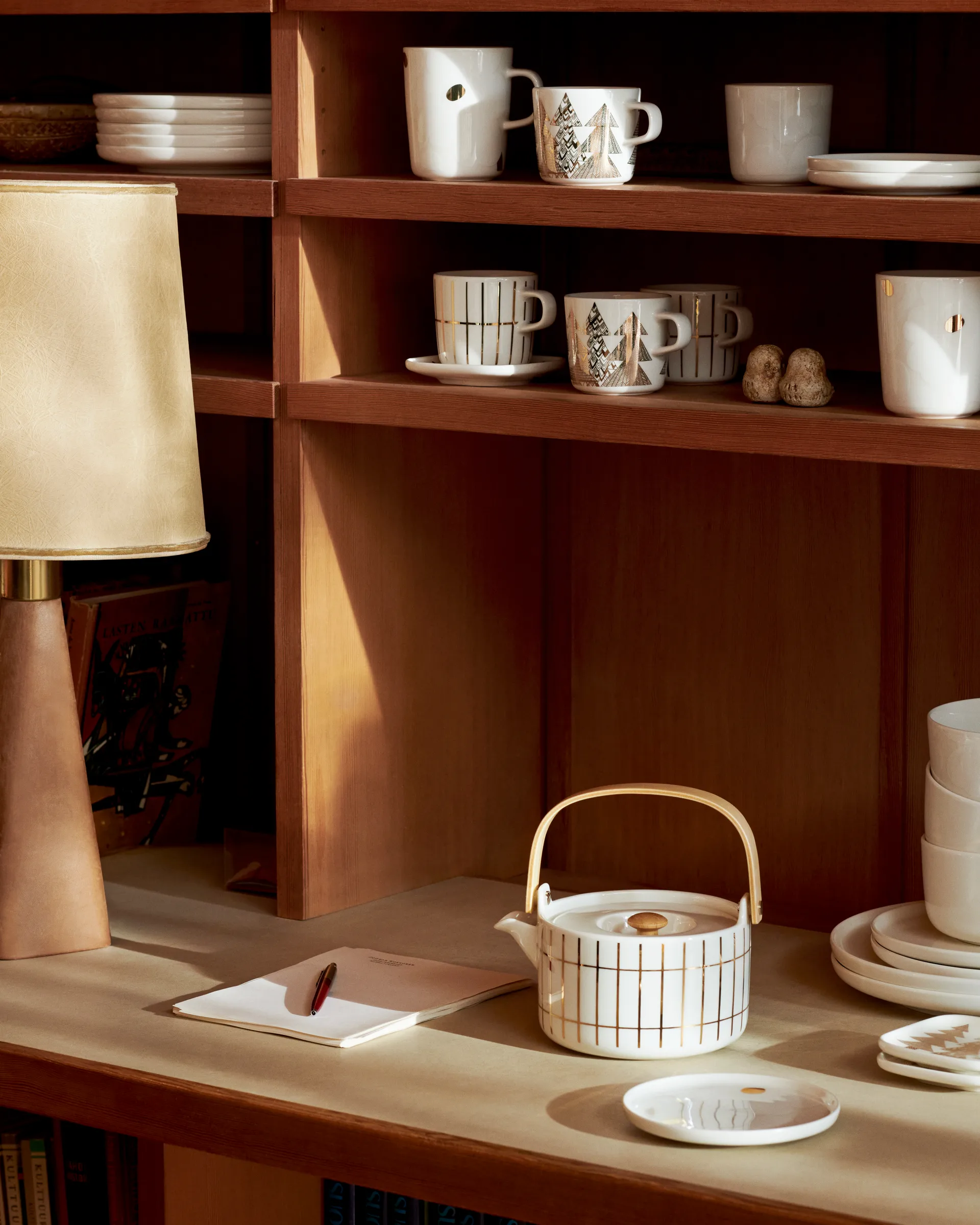 Tiiliskivi koffiekop 20 cl, White-gold Marimekko