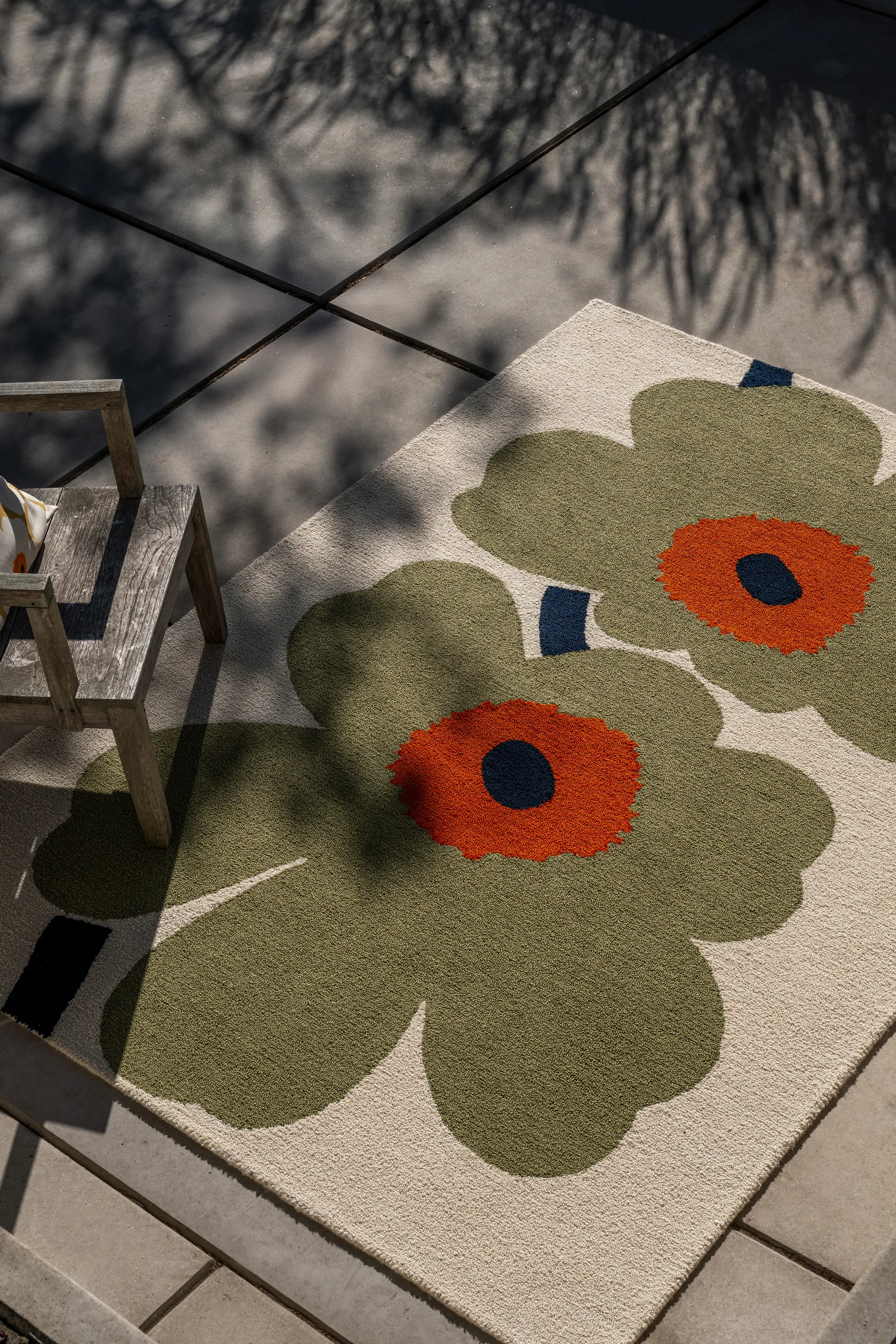 Unikko anniversary vloerkleed outdoor, Dusty green, 250x350 cm Marimekko
