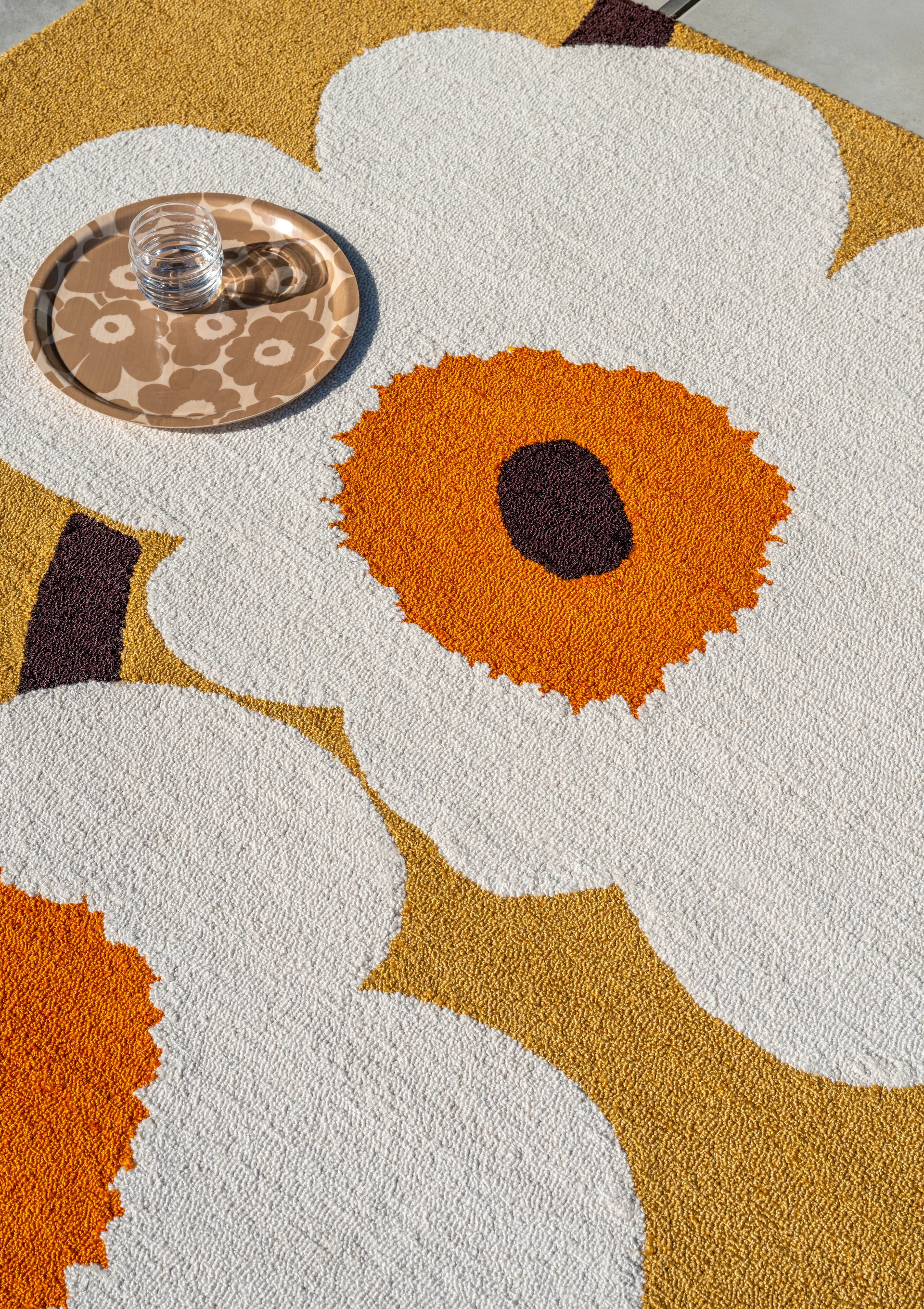 Unikko anniversary vloerkleed outdoor, Honey, 250x350 cm Marimekko