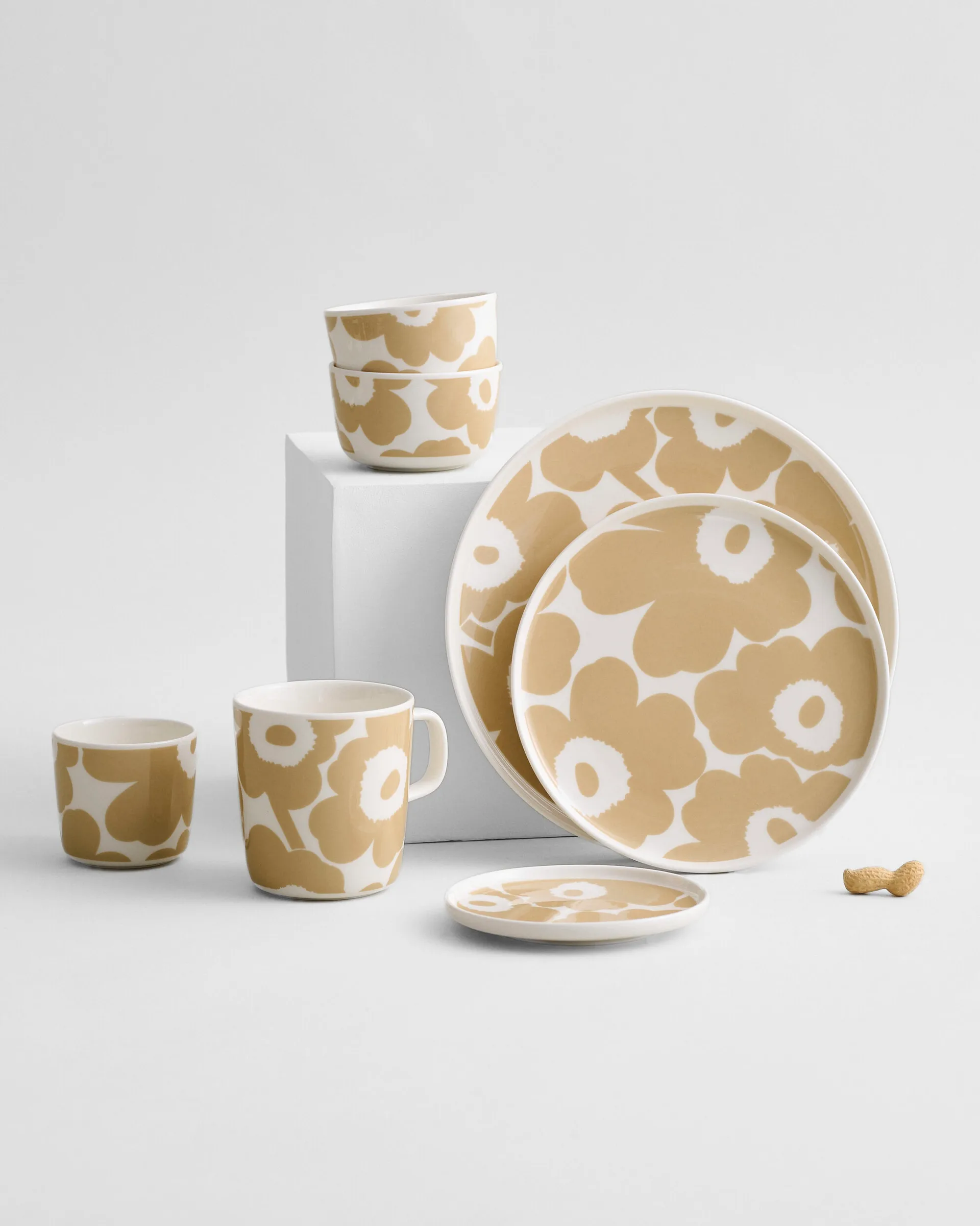 Unikko bord beige-wit, Ø20 cm Marimekko