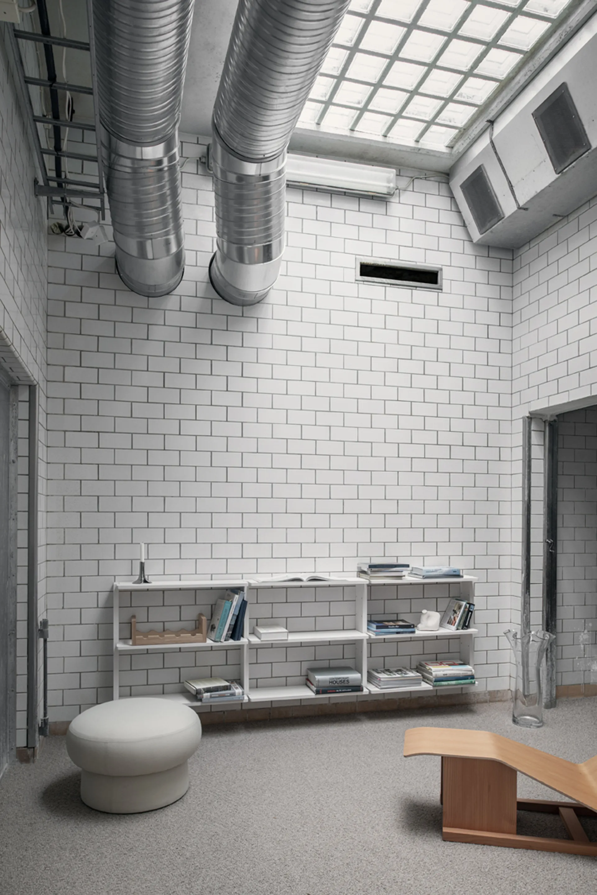 Gridlock - S2-A6-0 wandrek, White stained Ash Massproductions