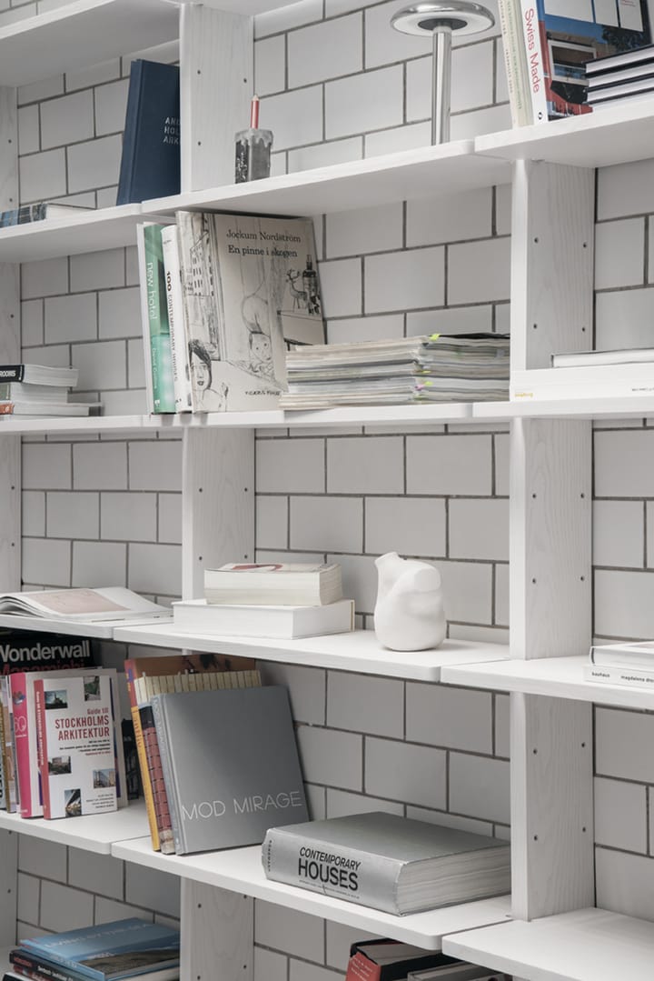 Gridlock Shelf W800 plank, White stained Ash Massproductions