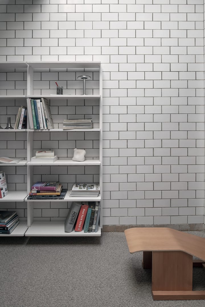 Gridlock Shelf W800 plank, White stained Ash Massproductions
