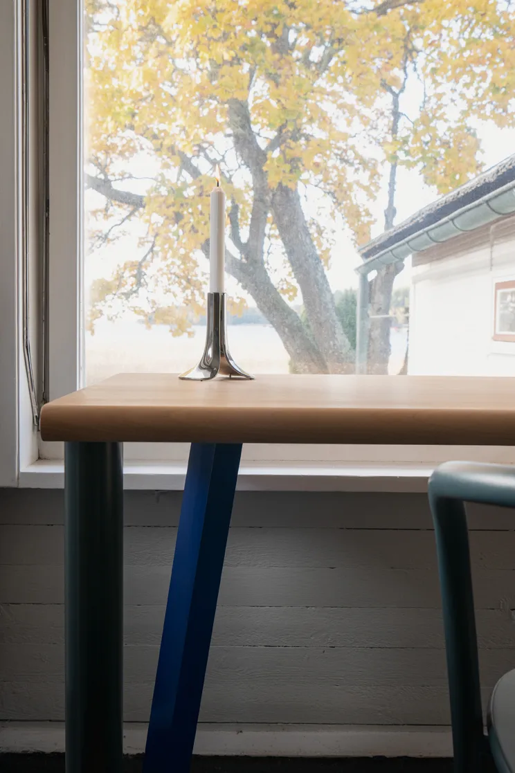 Homework bureau 140x60 cm, Zwart gebeitste esdoorn Massproductions