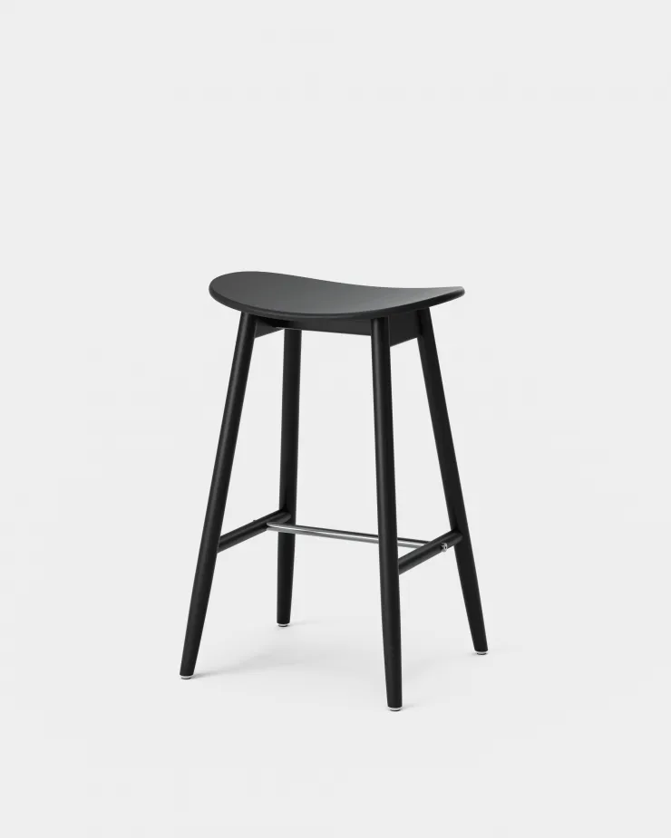 Icha barkruk 65 cm, Zwartgebeitst beukenhout Massproductions