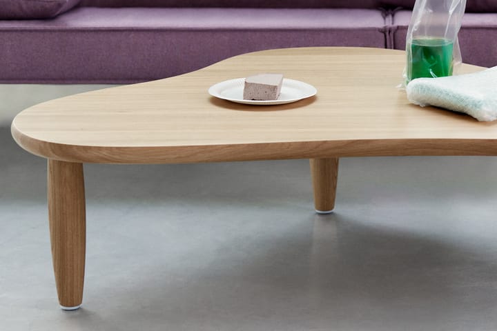 Puddle tafel, Eikenhout Massproductions