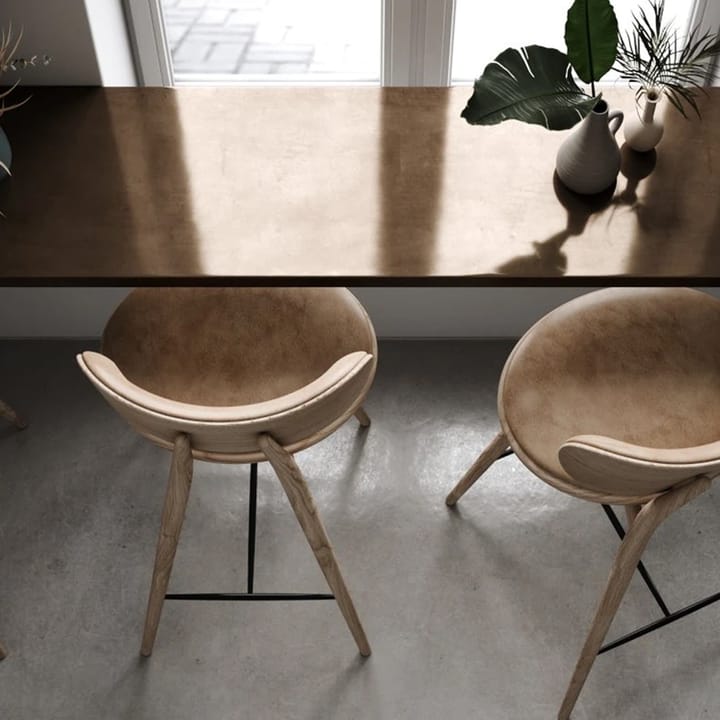 Mater High Stool Backrest barkruk hoog, leer zwart, zwartgebeitst eikenhouten onderstel Mater
