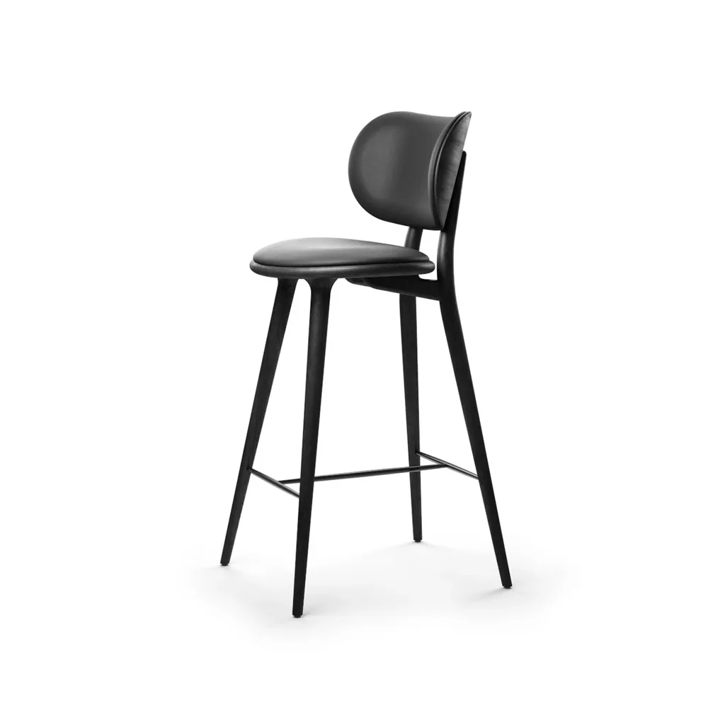 Mater High Stool Backrest barkruk laag, leer zwart, zwartgebeitst eikenhouten onderstel Mater