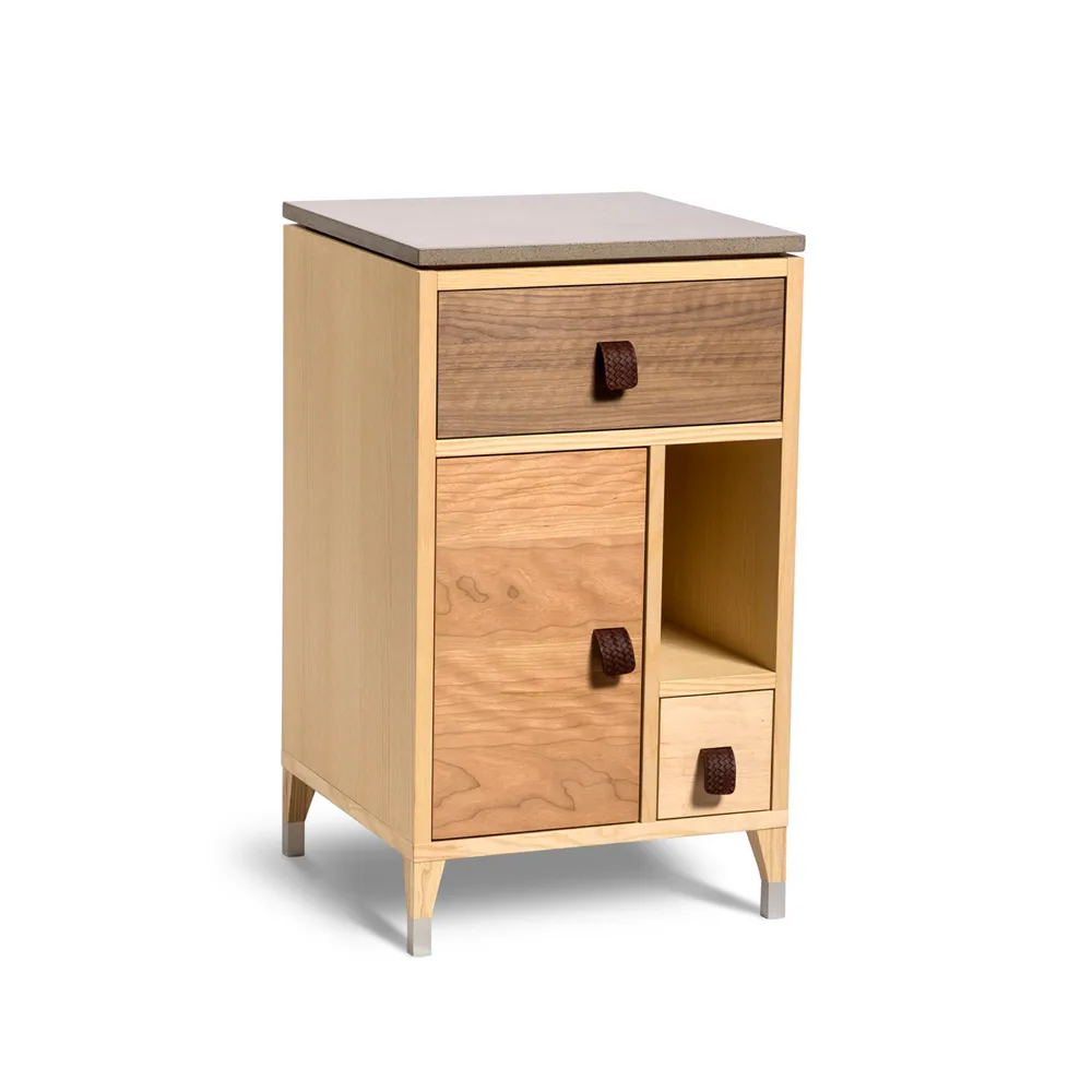 Abisko lage poot nachtkastje, gemengde houtsoorten, betonnen blad Mavis