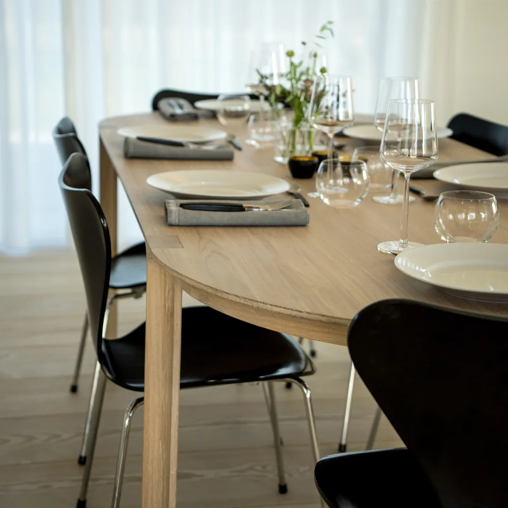 Amor eettafel, eik witgepigmenteerde hardwaxolie Mavis