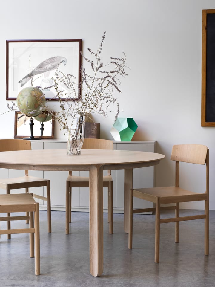 Amor eettafel rond, eik witgepigmenteerde hardwaxolie Mavis