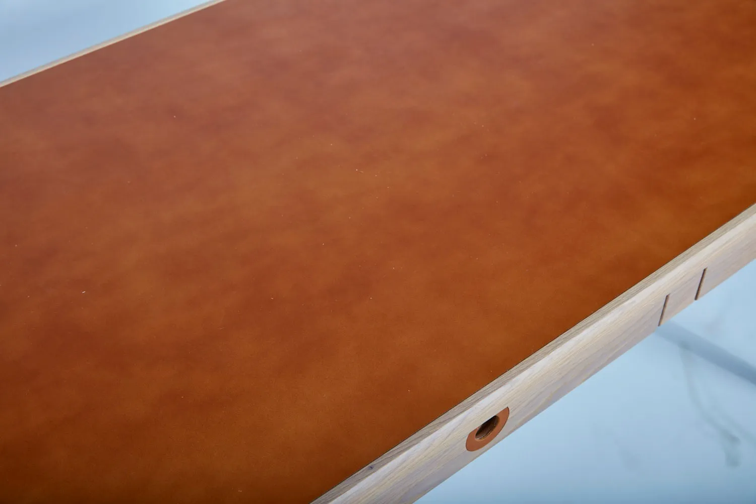 Höllviken bureau, eik witgepigmenteerd Mavis