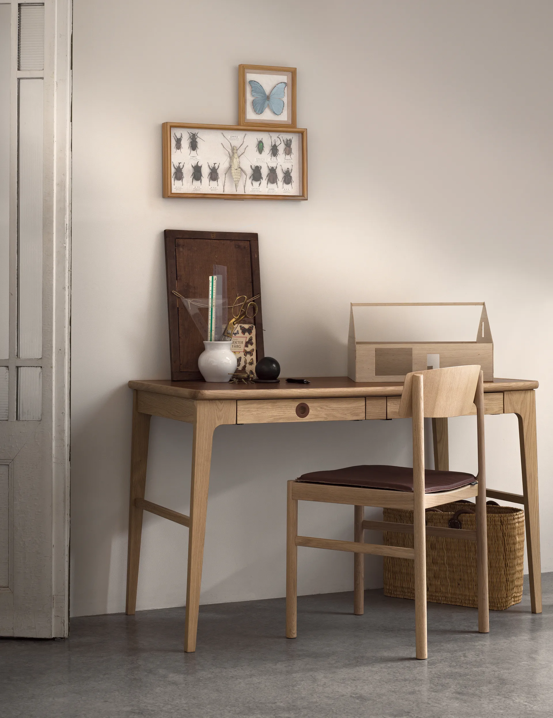 Höllviken bureau, eik witgepigmenteerd Mavis