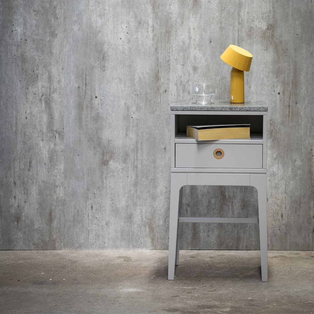 Höllviken hoge poot nachtkastje, eik witgepigmenteerd Mavis