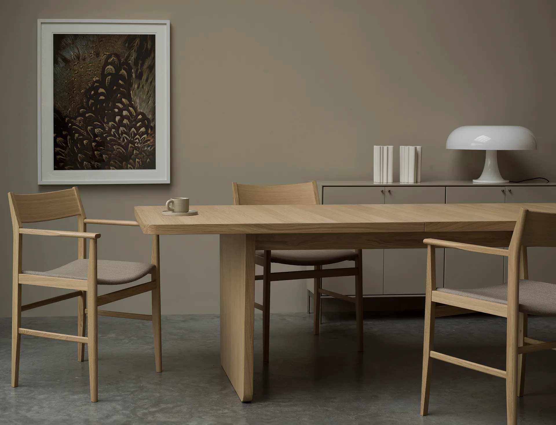 Siza armstoel, Witgepigmenteerd eiken-lin zitting Mavis