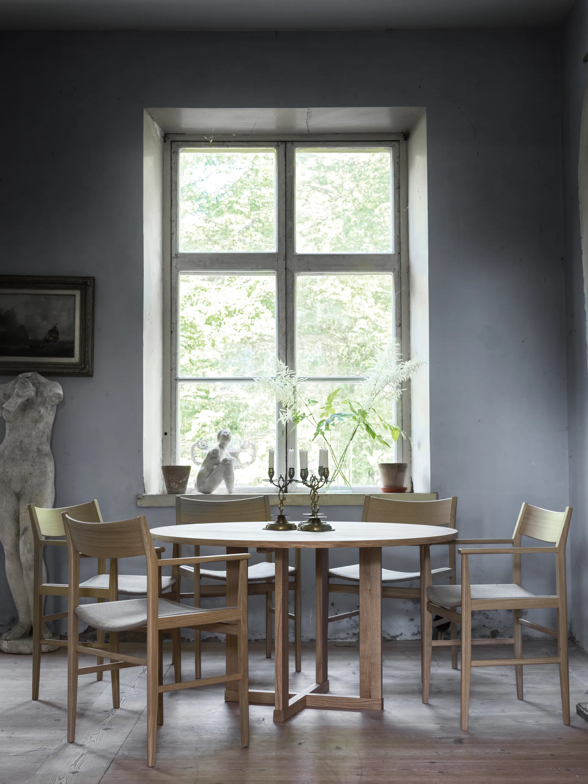 Siza armstoel, Witgepigmenteerd eiken-lin zitting Mavis