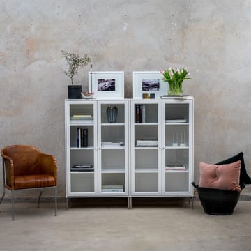 Volt vitrinekast 130 cm witgelakt - Details in roestvrij staal - Mavis