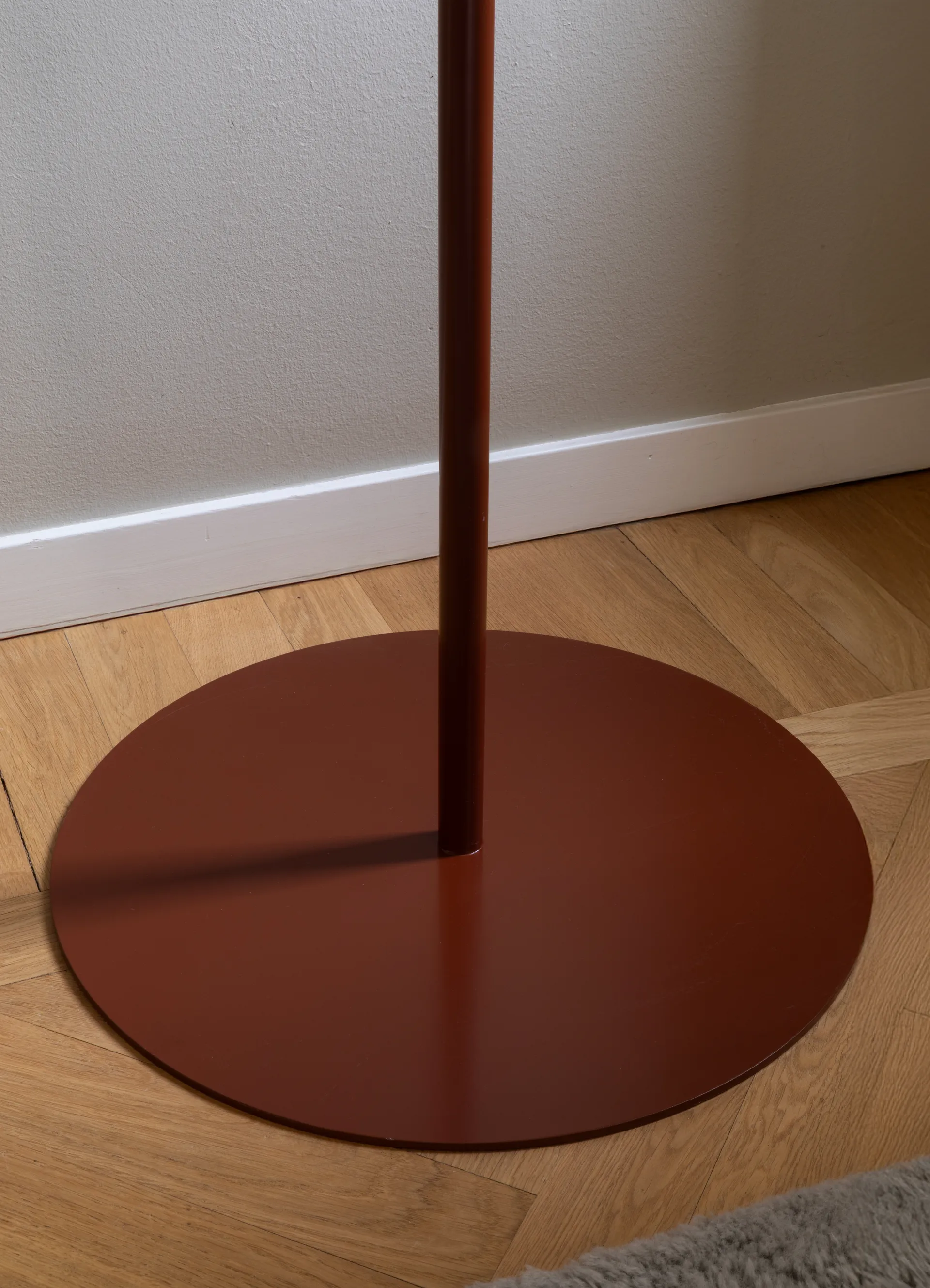 Bill Floor kapstok, Cinnamon Maze