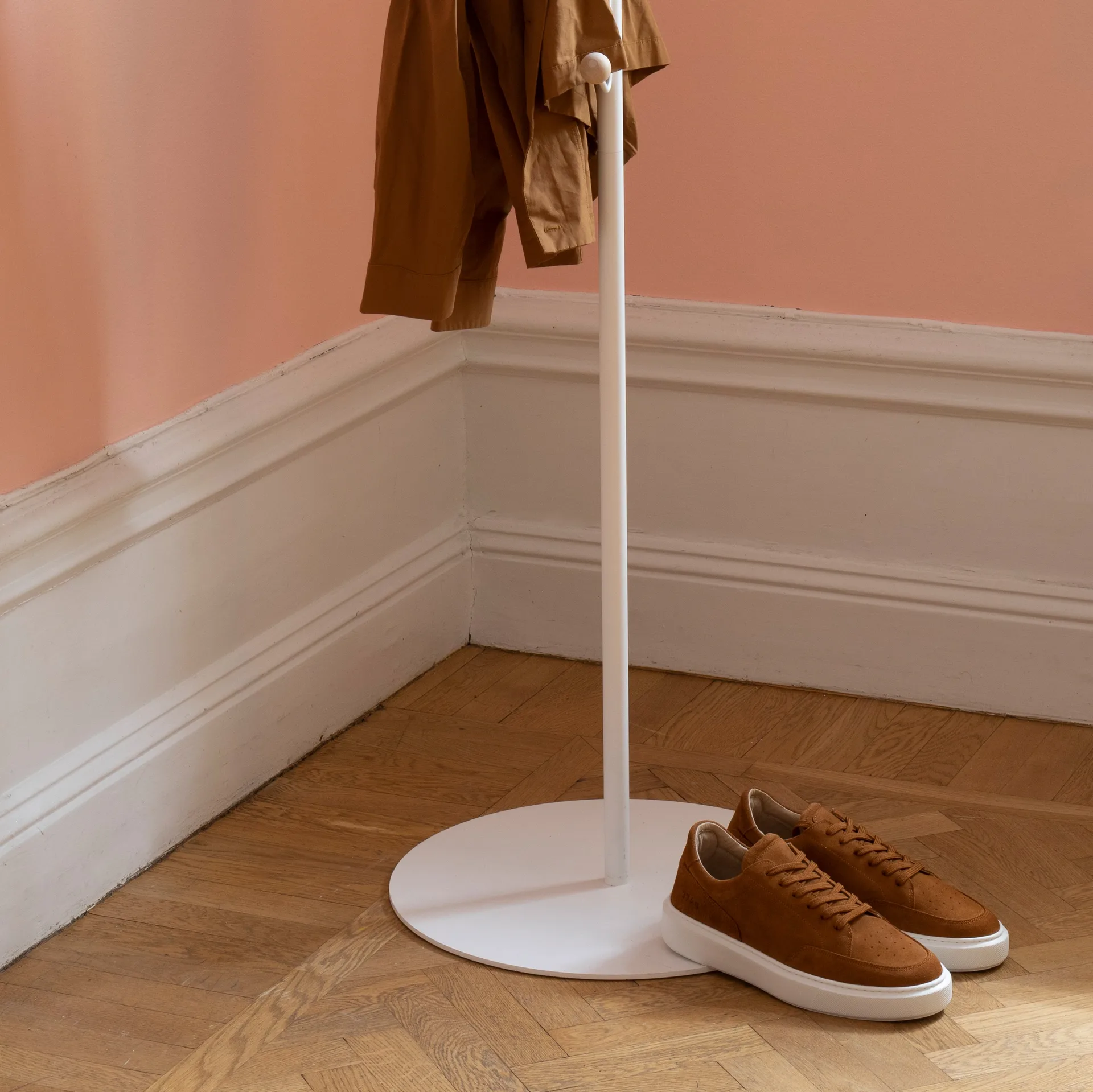 Bill Floor kapstok, Wit Maze