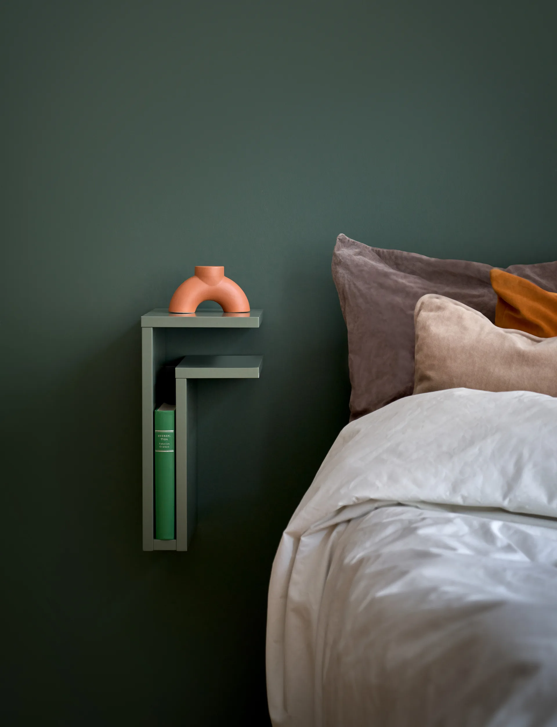 F-shelf wandplank green grey, Plank rechts Maze