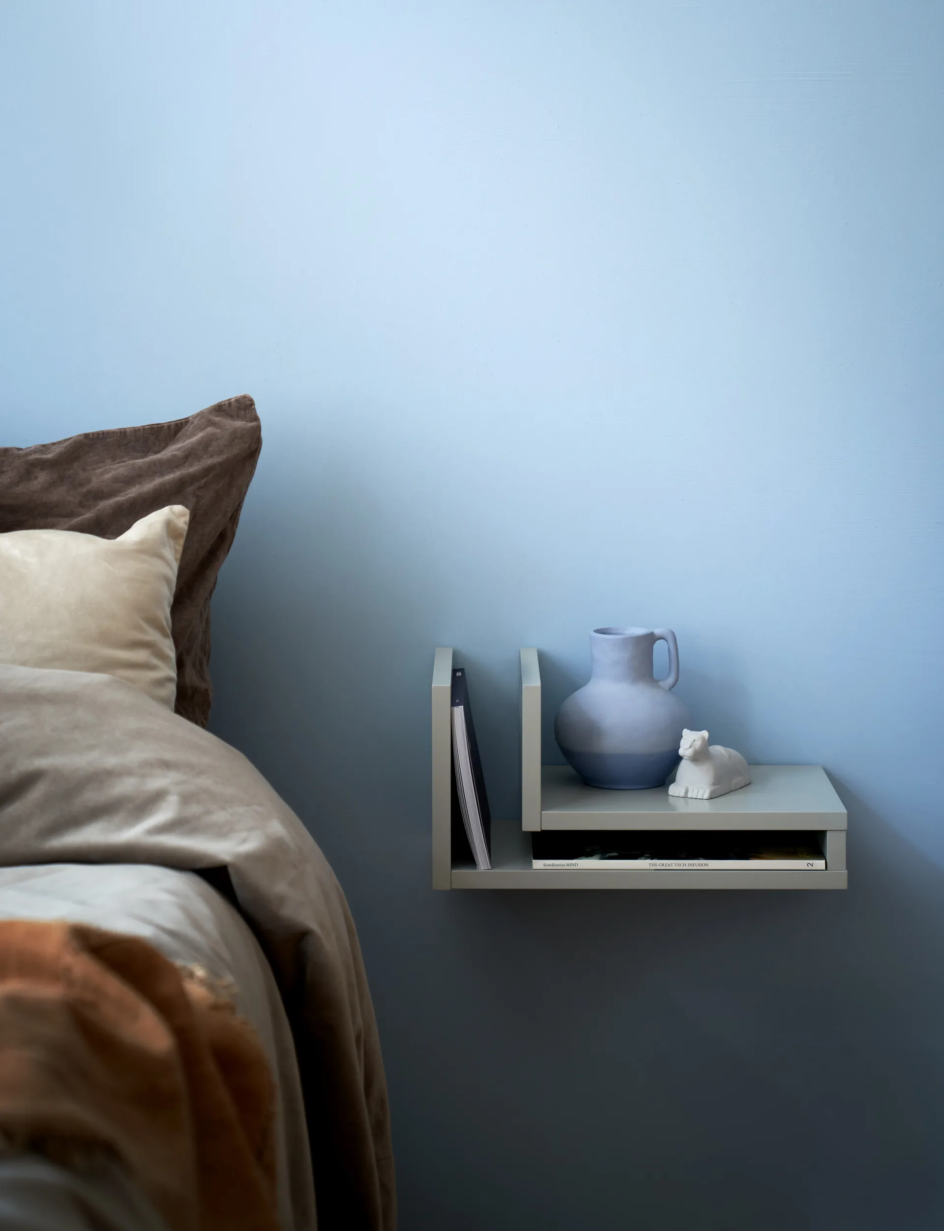 F-shelf wandplank silk grey, Plank rechts Maze