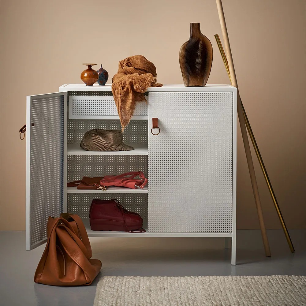 Liza kast, wit, leren details Maze