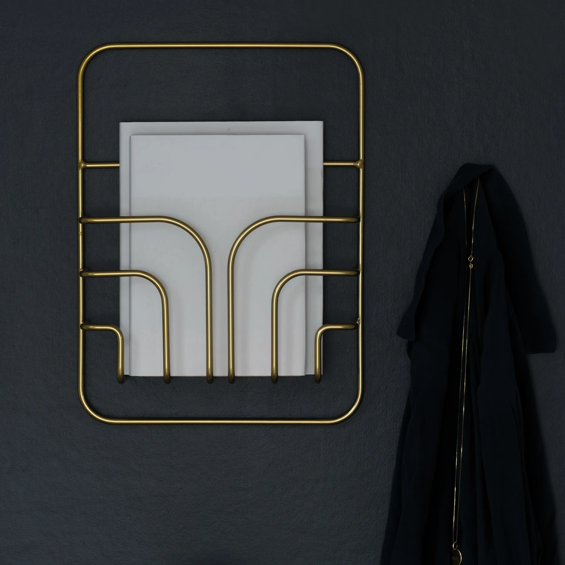 Now S tijdschriftenhouder, messing Maze