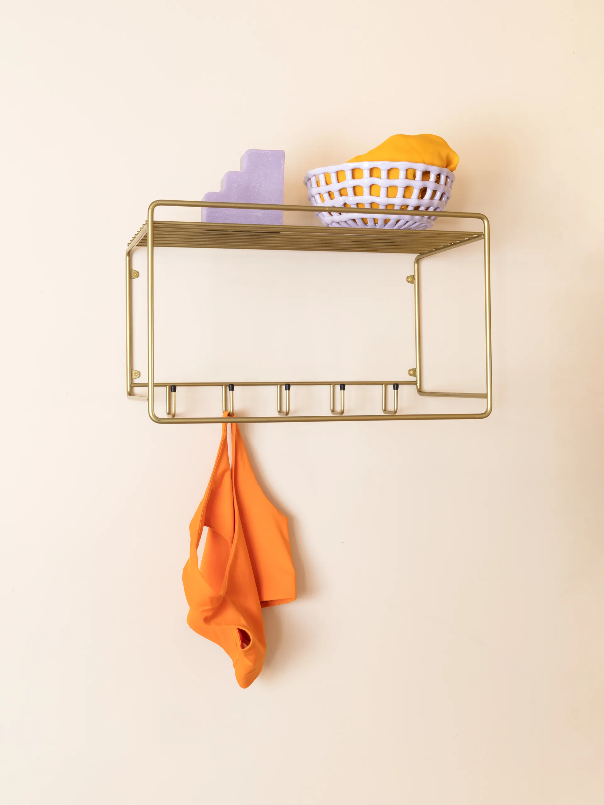 Uptown hoedenplank, Messing Maze